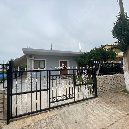 Eraldo Brahimi Apartaments Εξαμίλιο Εξωτερικό φωτογραφία