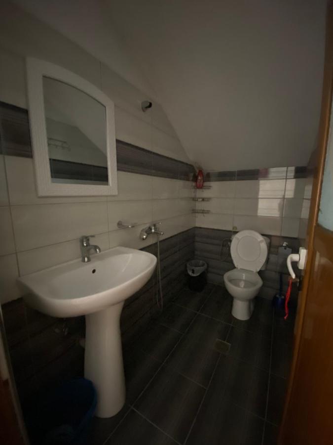 Eraldo Brahimi Apartaments Εξαμίλιο Εξωτερικό φωτογραφία