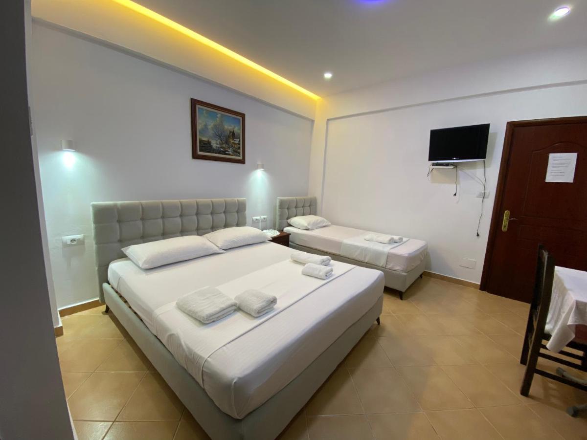 Eraldo Brahimi Apartaments Εξαμίλιο Εξωτερικό φωτογραφία