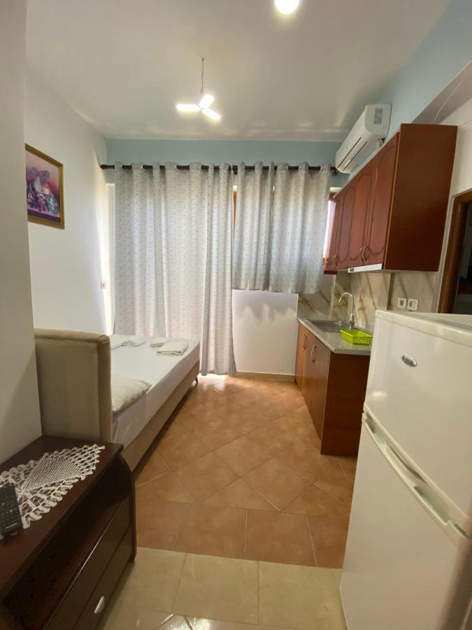 Eraldo Brahimi Apartaments Εξαμίλιο Εξωτερικό φωτογραφία