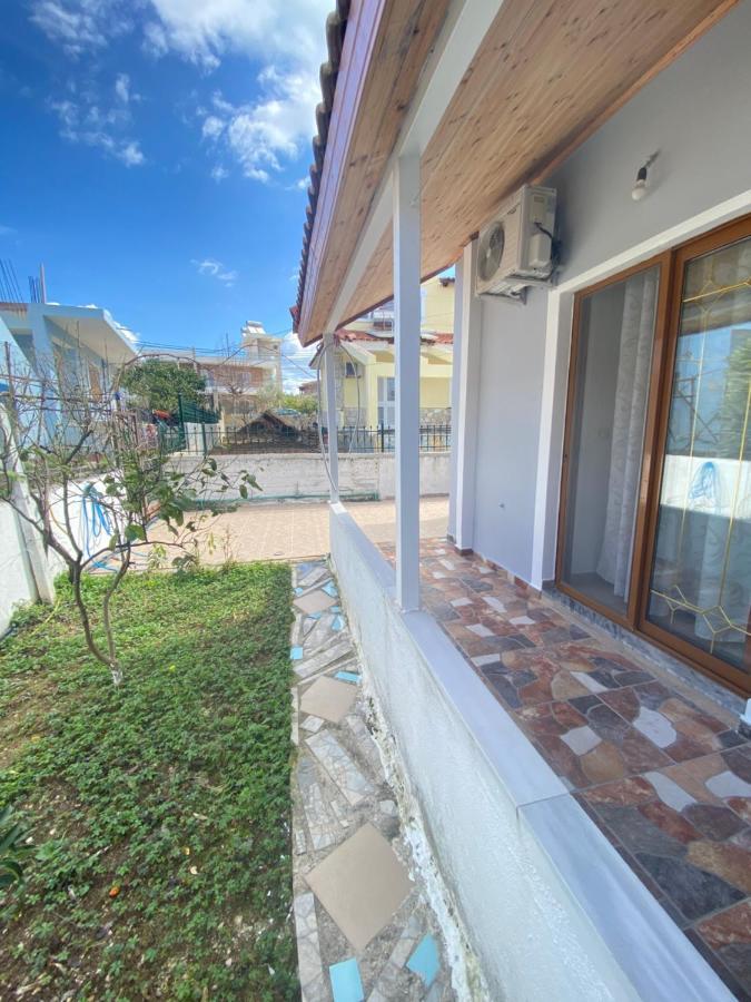 Eraldo Brahimi Apartaments Εξαμίλιο Εξωτερικό φωτογραφία