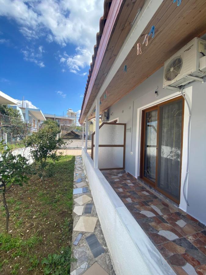Eraldo Brahimi Apartaments Εξαμίλιο Εξωτερικό φωτογραφία