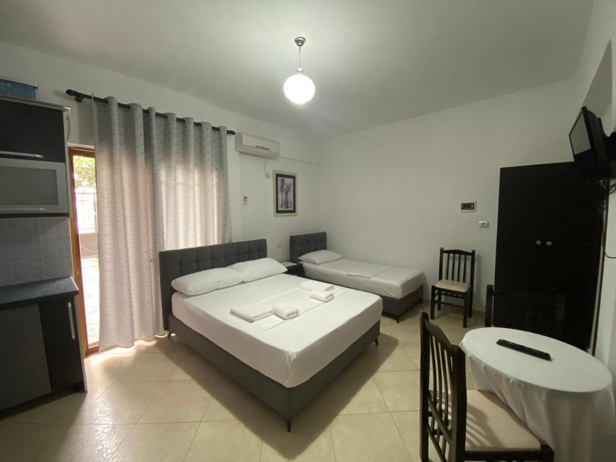 Eraldo Brahimi Apartaments Εξαμίλιο Εξωτερικό φωτογραφία