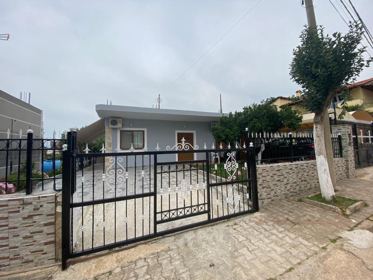 Eraldo Brahimi Apartaments Εξαμίλιο Εξωτερικό φωτογραφία
